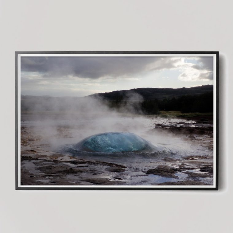 iceland geyser photo